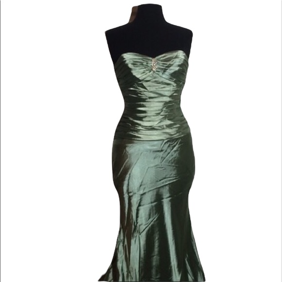 Formal Prom Dress - Picture 2 of 4